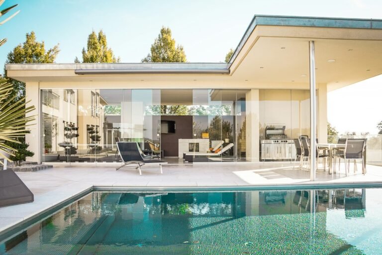 Beachside 5-bedroom pool villa for sale in Na Jomtien